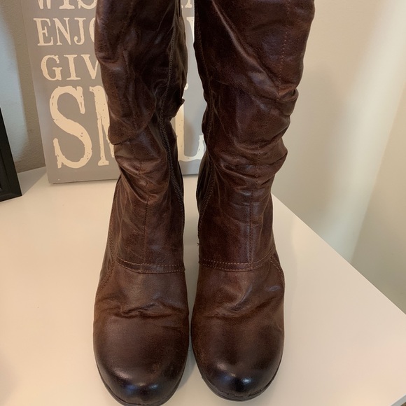 👢 CUTE BOOTS 👢 - Picture 2 of 10